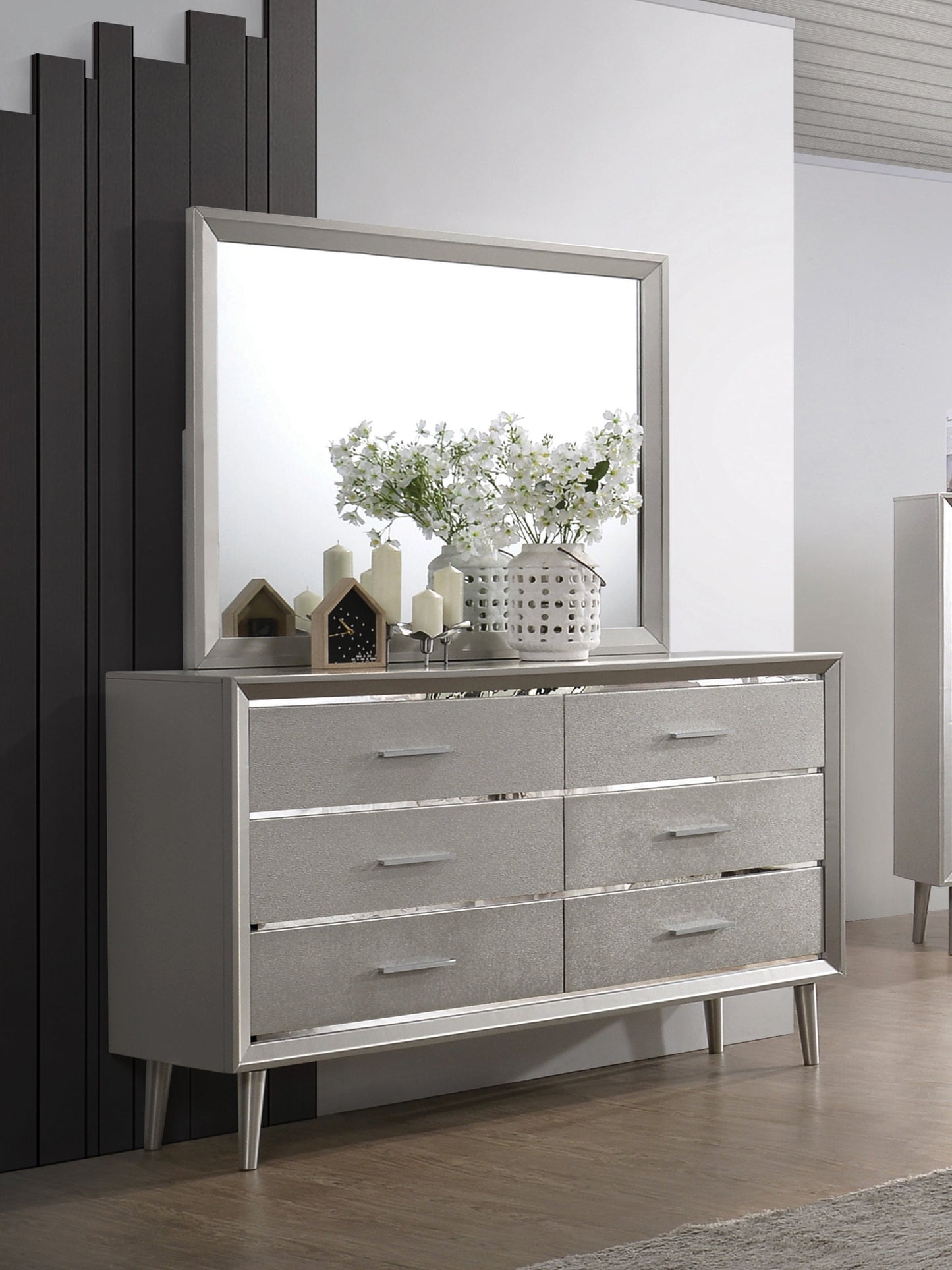 Commode 6 tiroirs Ramon en métal argenté